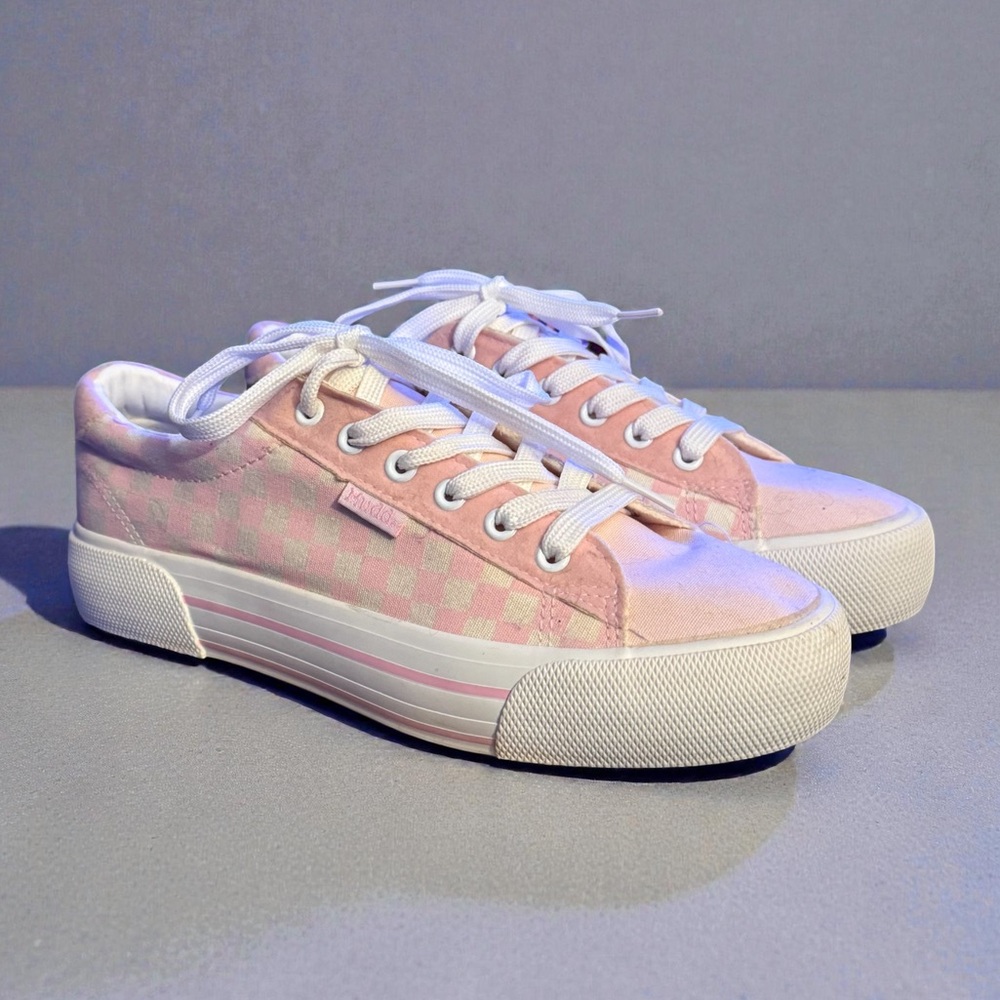 Mudd Poppy pink and white checkered canvas sneakers - Picture 1 of 7